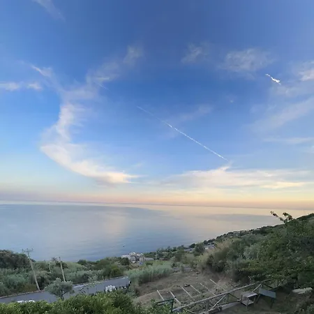 Il Nido Del Gabbiano Генуя